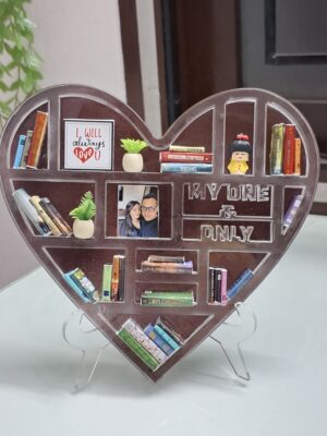 Valentines day heart shaped mini bookshelf