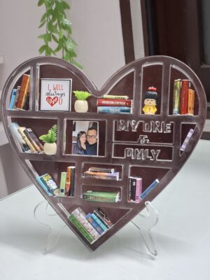 Valentines day heart shaped mini bookshelf