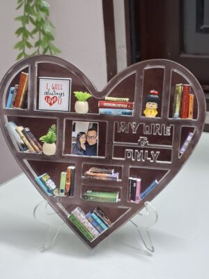 Valentines day heart shaped mini bookshelf